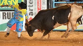 (Imagens INACREDITÁVEIS) - Salva Vidas de CARA COM O PERIG0!!!