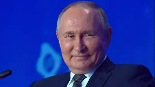 Владимир Путин рассказал анекдот про советскую армию