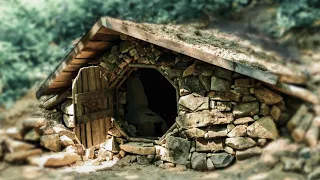 Building a Dugout in the forest The Hobbit House Hobbit house