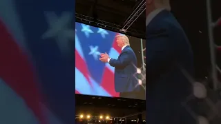 Trump does another signature Air Q after speaking at the American Freedom Tour!