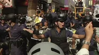 Гонконг: полиция задержала 116 протестующих