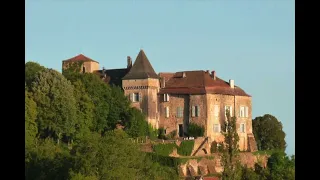 Sublime 13th C. Chateau for sale  near Figeac - great commercial scope