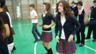 El colegio San Cernin (Pamplona) baila el Waka Waka (2)