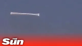 Mysterious UFO seen flying above Hertfordshire before suddenly vanishing #shorts