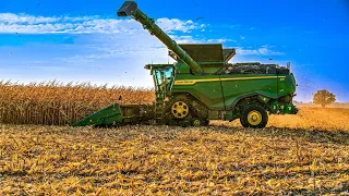 CORN HARVEST 2021 - John Deere X9 1100 + C16R / 2x JD 8000 series + Elmer's Haul Master