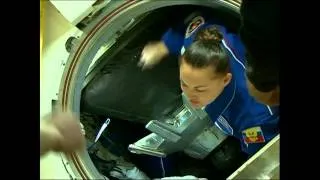 Expedition 41 Hatch Opening