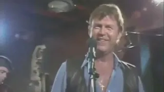 Billy Joe Shaver- "Ragged Old Truck" Austin, TX 1984