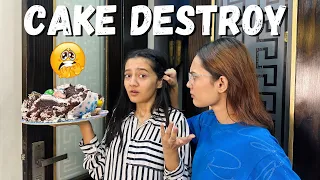 1M celebration ka cake destroy hogya | Rabia Faisal | Sistrology