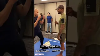 Ali Abdelaziz trading Leg Kicks with Tyrone Spong