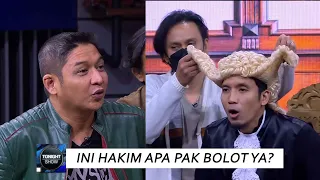 Hakimnya Bercanda Mulu tapi Kesel Sama Saksinya yang Banyak Bercanda