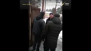 Главу Ижоры не пускают на работу