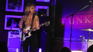 Samantha Fish live at The Funky Biscuit - 3/10/17 - "Show Me."
