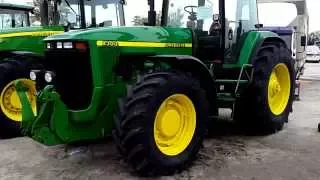 Трактор John Deere 8300