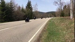 Motorrad-Knattern entlang der B 500 am Schluchsee