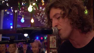 Dean Lewis "Waves" - Inas Nacht, live, 11.11. 2017