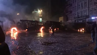 Euromaidan Protesters Hurl Molotov Cocktails on Hrushevskoho Street