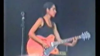 PJ Harvey O Stella / Dress live @ Glastonbury Festival, 28 June 1992