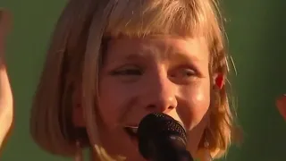 Aurora's Reaction to The audience singing Runaway with her at LOLLAPALOOZA, CHILE