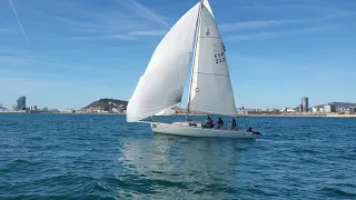 Como evitar el error típico al izar el Genaker que puede impedir arriarlo. [Escola Port]