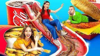 Construímos uma Sala Secreta! Como Fazer Batata Frita Gigante vs Hambúrguer vs Coca Cola