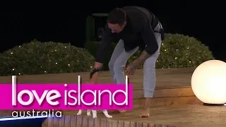 The Villa’s resident cat can’t escape Grant | Love Island Australia 2018