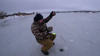 Зимняя рыбалка на мормышку 2022. Первый опыт. Рыбалка в ЛНР. Лутугинское водохранилище.