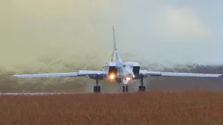 Взлет ТУ-22М3 звук на максимум Loud take off Tupolev 22M3