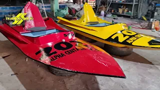 DIY 2 canoes for recreational running on the river