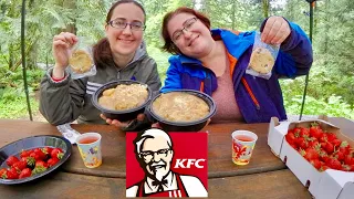 KFC 5 Dollar Fill Up Bowl And Local Strawberries | Gay Family Mukbang (먹방) - Eating Show