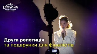 Вірменські танці в метро, друга репетиція та обмін подарунками| Барев, Дитяче Євробачення