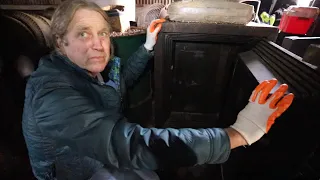 Opening 1906 Antique SAFE We FOUND In Abandoned Barn!