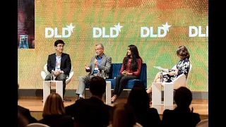 The Promises & Perils of AI (Ayesha Khanna, Dirk Schlesinger, Derek Wang, Li Xin) | DLD Singapore 19