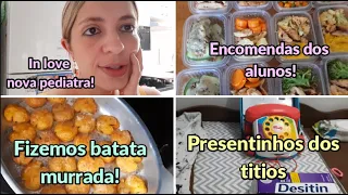 Na cozinha: batata murrada/encomendas dos alunos/nova pediatra/presentes