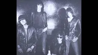 Ramones Live at Philadelphia - 4/09/77