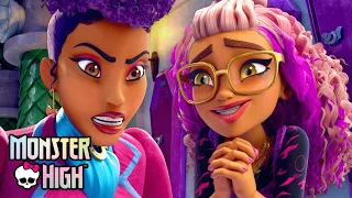 Clawdeen Begs to Stay at Monster High! | Monster High