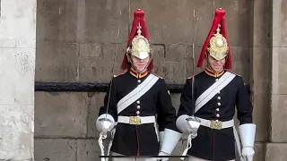 King’s Guards Out Of Step Makes Them Smile