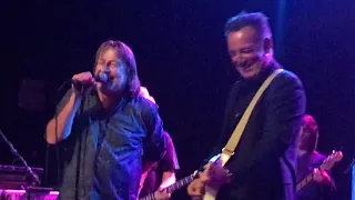 Bruce Springsteen/ Southside Johnny, Bobby Bandiera- Blinded By The Light Asbury Park Premiere