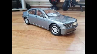 Unboxing Diecast BMW 7, Review,1:18 Scale.2002 .Автомодели.Обзор