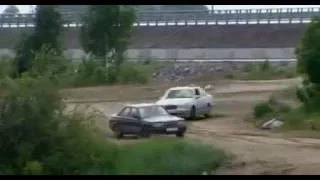 Петля (2010) - car chase scene