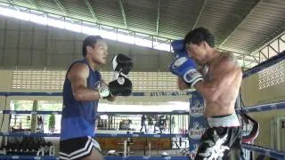 Roger Augusto Training With The Worlds Greatest, Saenchai Sinbi Muay Thai