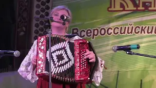 "Красавица Волга" автор и исполнитель Елена Гуляева 👍😊