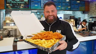 Fish & Chips so BIG it's served in a PIZZA BOX | Food Review Club