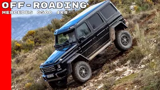 Mercedes G500 4x4² Off-Roading