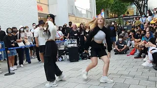 SATURDAY. BLACK MIST: ALINA & LIA. BEAUTIFUL FANTASTIC INTERACTIVE BUSKING. HONGDAE.