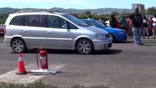 Opel Zafira OPC vs Nissan Sentra 200STi at Isithebe Drags