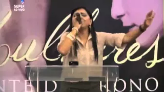 Eyshila - Eu me Arrependo no Culto Mulheres Diante do Trono