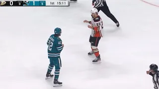 Jonah Gadjovich vs Nathan Beaulieu fight San Jose Sharks vs Anaheim ducks (2022 NHL)