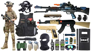Special police weapon toy set unboxing, assault rifle, AK47, tactical helmet, Glock pistol, bomb