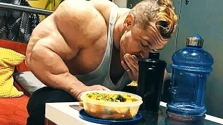 YOU GOTTA EAT LIKE A DOG - Bodybuilding Lifestyle Motivation