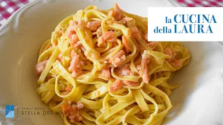 Come fare i TAGLIOLINI al SALMONE | La Cucina della Laura